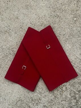 Vivaia red knitted leg warmers